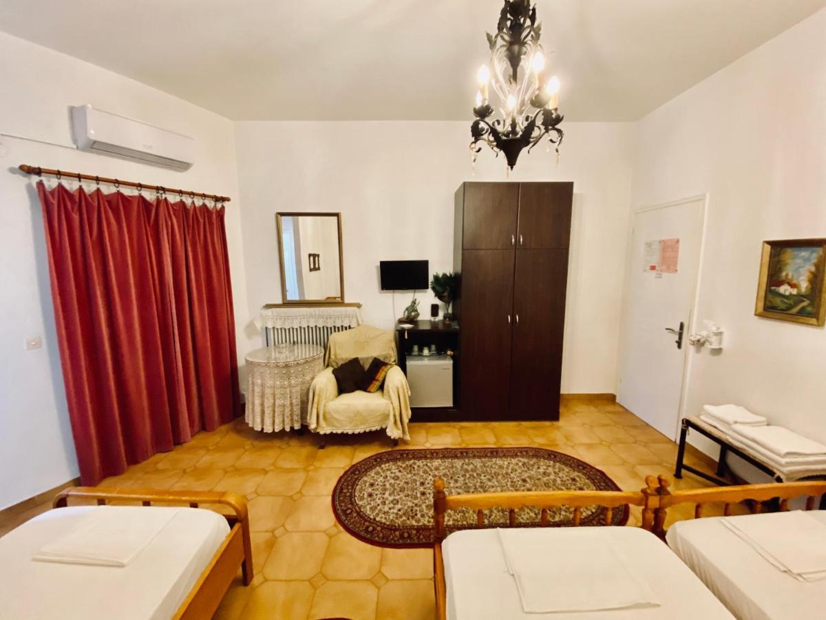 Eleutheria Rooms Igoumenitsa Exterior foto